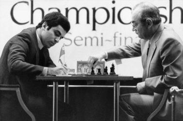 After 7 Draws, Karpov Defeats Korchnoi - The New York Times