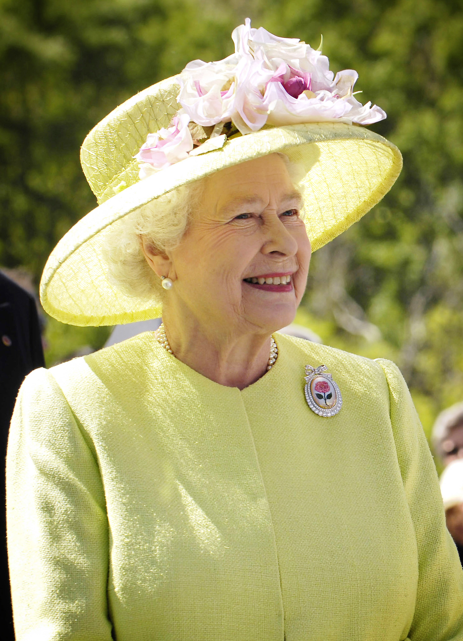 Nearing milestone, Queen Elizabeth shows no sign of stepping aside ...
